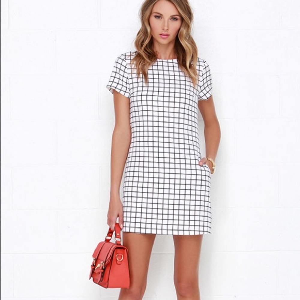 Lulus grid shift dress